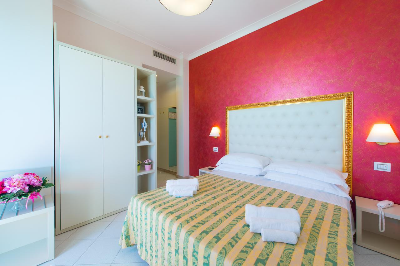 Superior Double or Twin Room with Sea View,635608611:JPEG